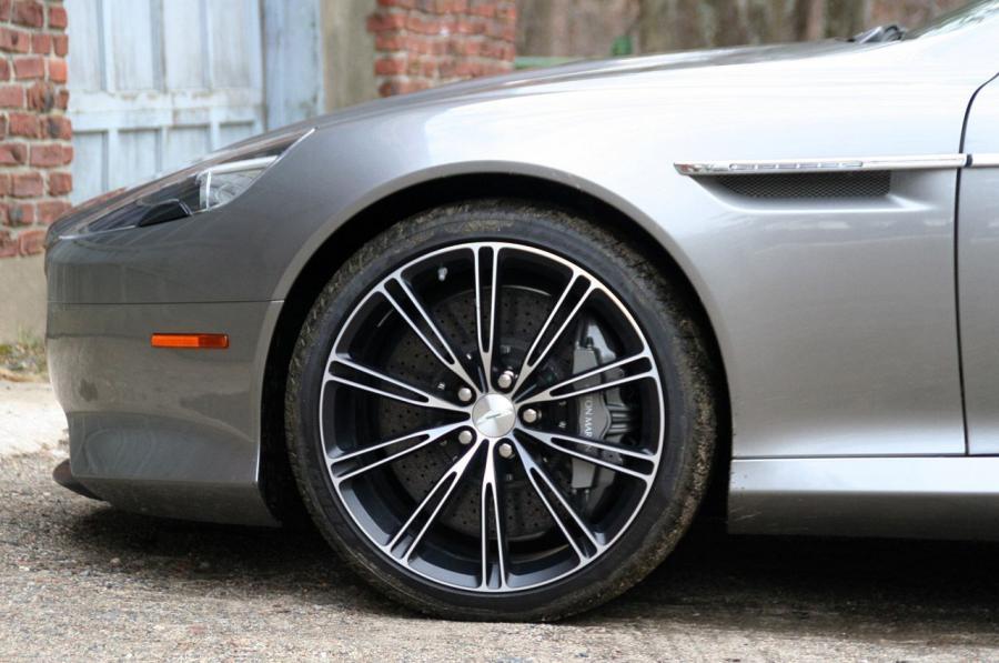 Колеса Aston Martin Virage 2011 года  (NA) (фото 33 из 39)